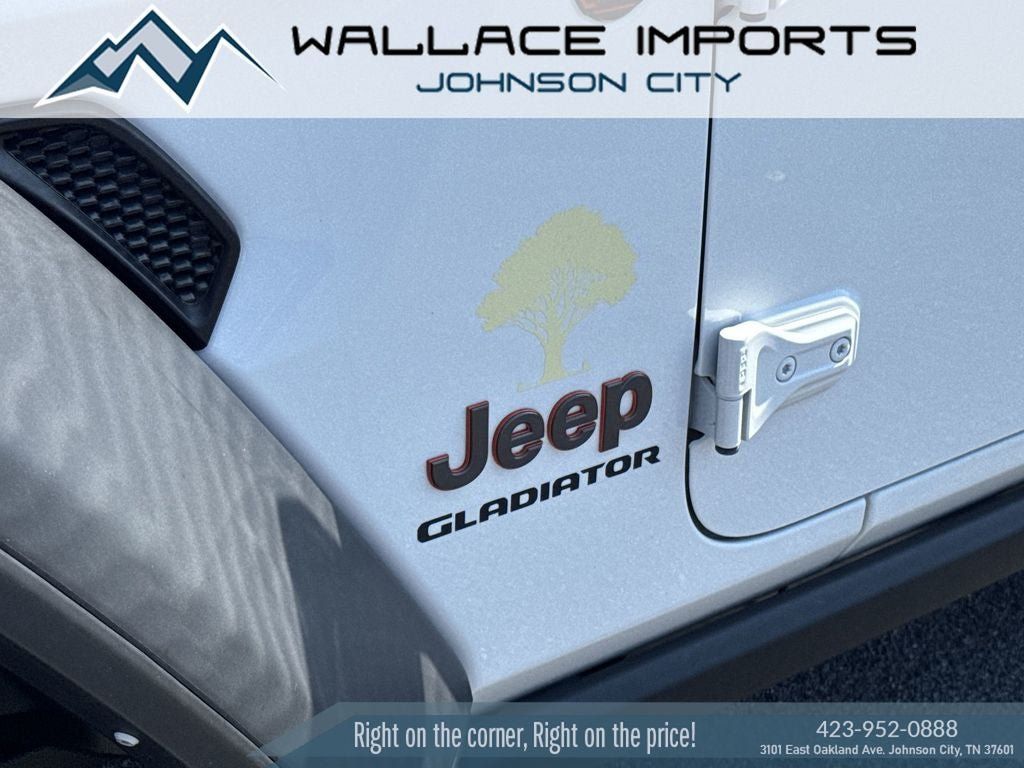 Used 2022 Jeep Gladiator Mojave w/ Cold Weather Group AWD/4WD image 10