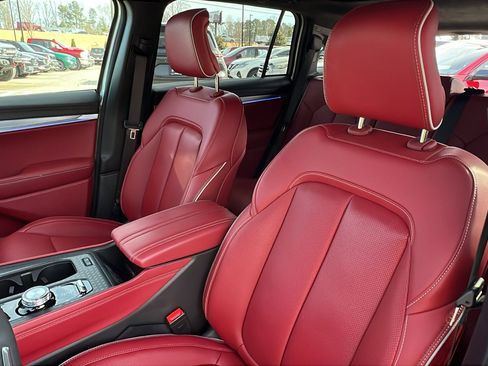 Used 2024 Jeep Wagoneer Launch Edition image 17