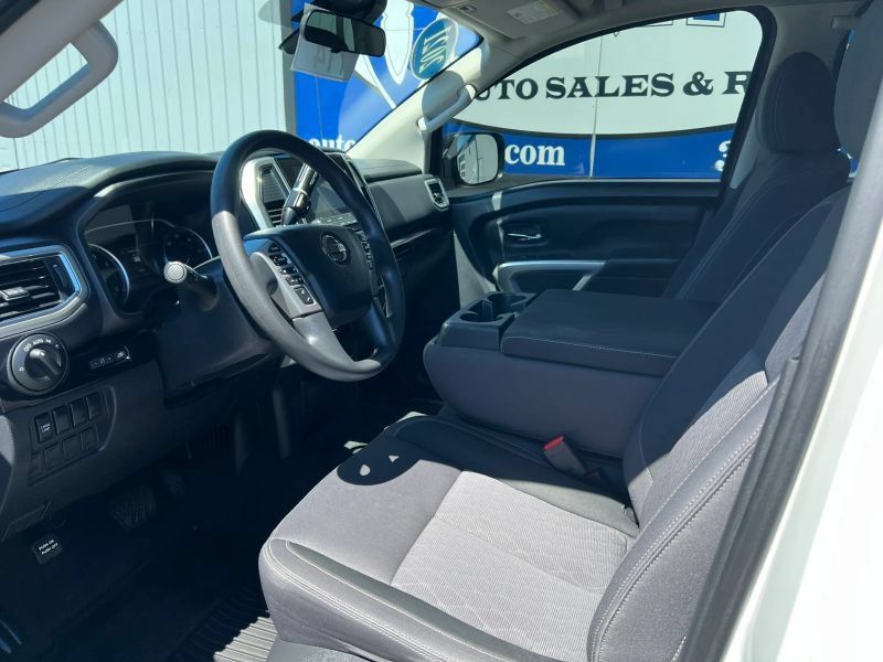 Used 2021 Nissan Titan SV w/ Accessory Utility Package AWD/4WD image 19