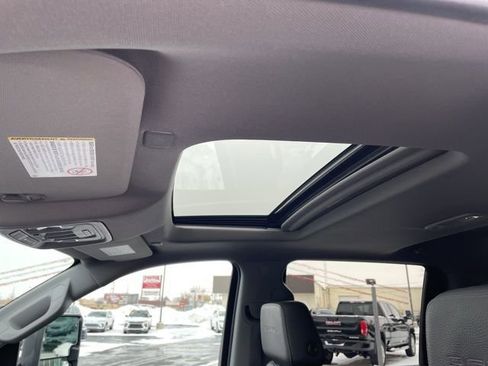 Used 2021 GMC Sierra 2500 Denali w/ Denali Ultimate Package image 10