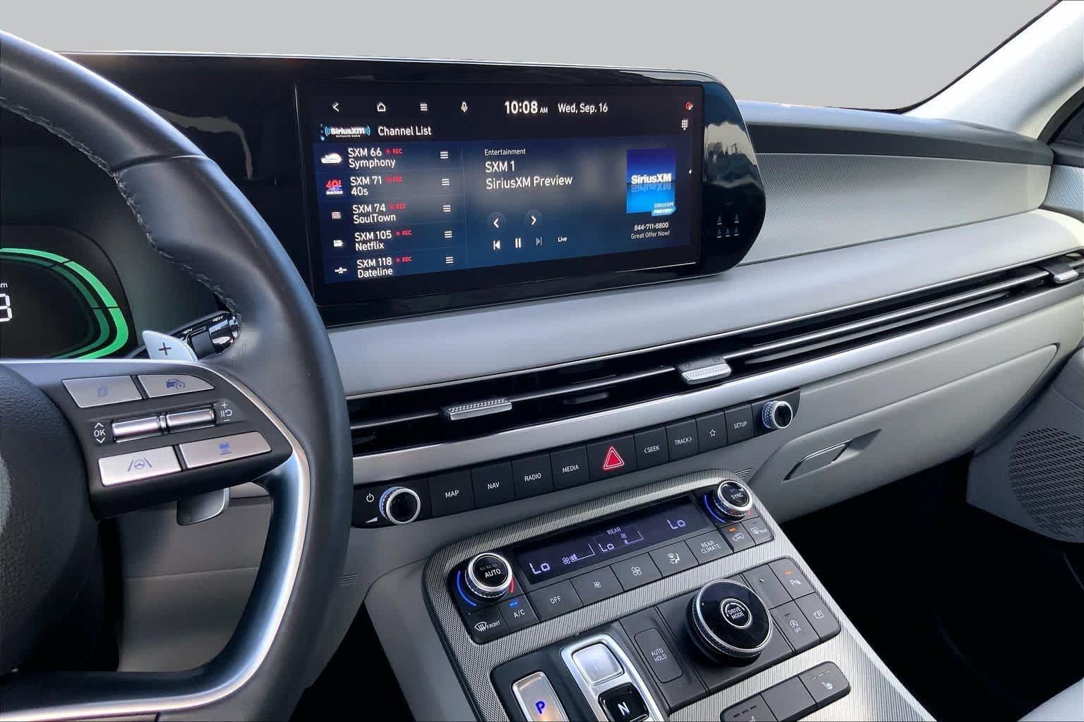 Used 2024 Hyundai Palisade SEL FWD image 7