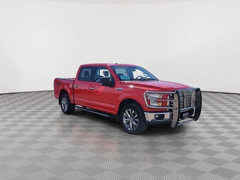 Used 2017 Ford F150 XLT w/ Equipment Group 302A Luxury AWD/4WD image 2