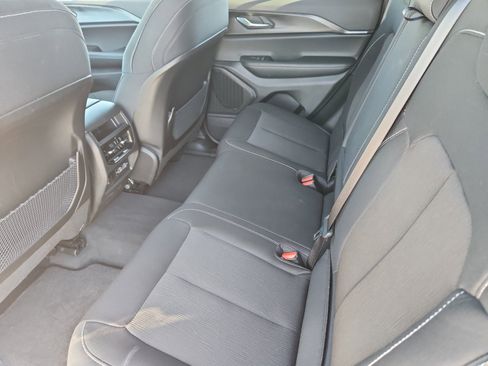 New 2025 Jeep Grand Cherokee Laredo X w/ Luxury Tech Group I image 21