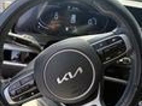 Certified 2024 Kia Sportage EX FWD image 16
