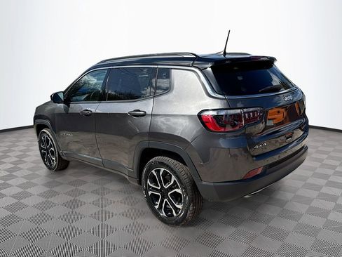 Used 2023 Jeep Compass Limited image 8