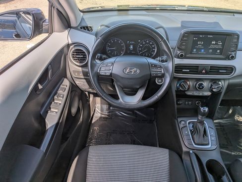 Used 2018 Hyundai Kona SEL w/ SEL Tech Package 02 FWD image 16