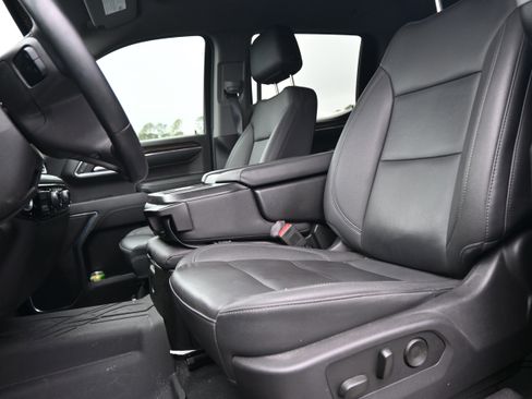 Used 2024 Chevrolet Silverado 1500 LT w/ Leather Package image 14