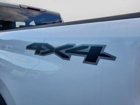 Used 2025 Chevrolet Silverado 2500 Custom w/ Custom Convenience Package image 10