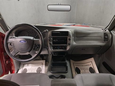 Used 2004 Ford Ranger XLT AWD/4WD image 2
