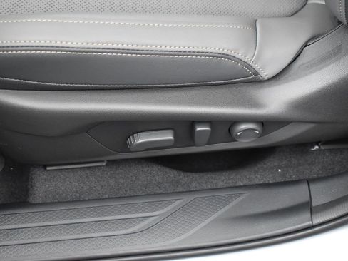 New 2026 Subaru Outback Limited image 11