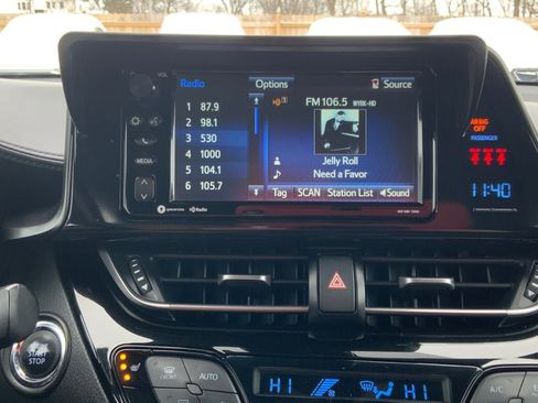 Used 2018 Toyota C-HR XLE image 13