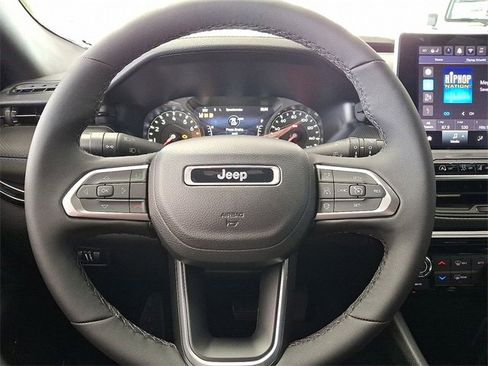 New 2026 Jeep Compass Limited image 12