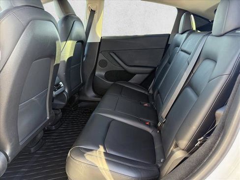 Used 2023 Tesla Model Y Long Range image 22