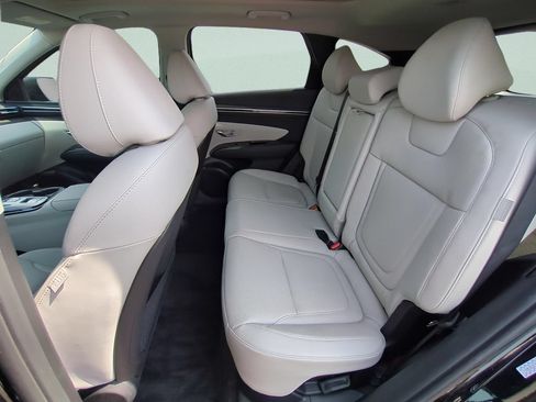 Certified 2024 Hyundai Tucson Limited AWD/4WD image 10