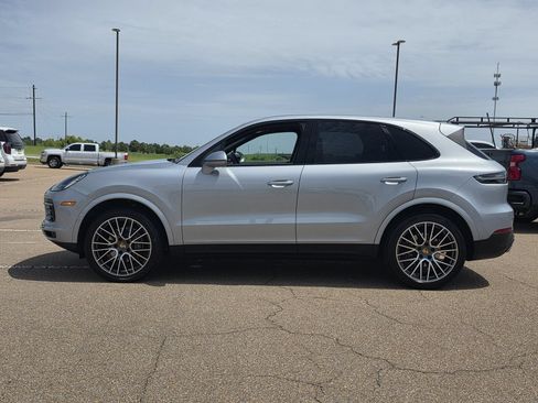 Used 2020 Porsche Cayenne AWD/4WD image 8