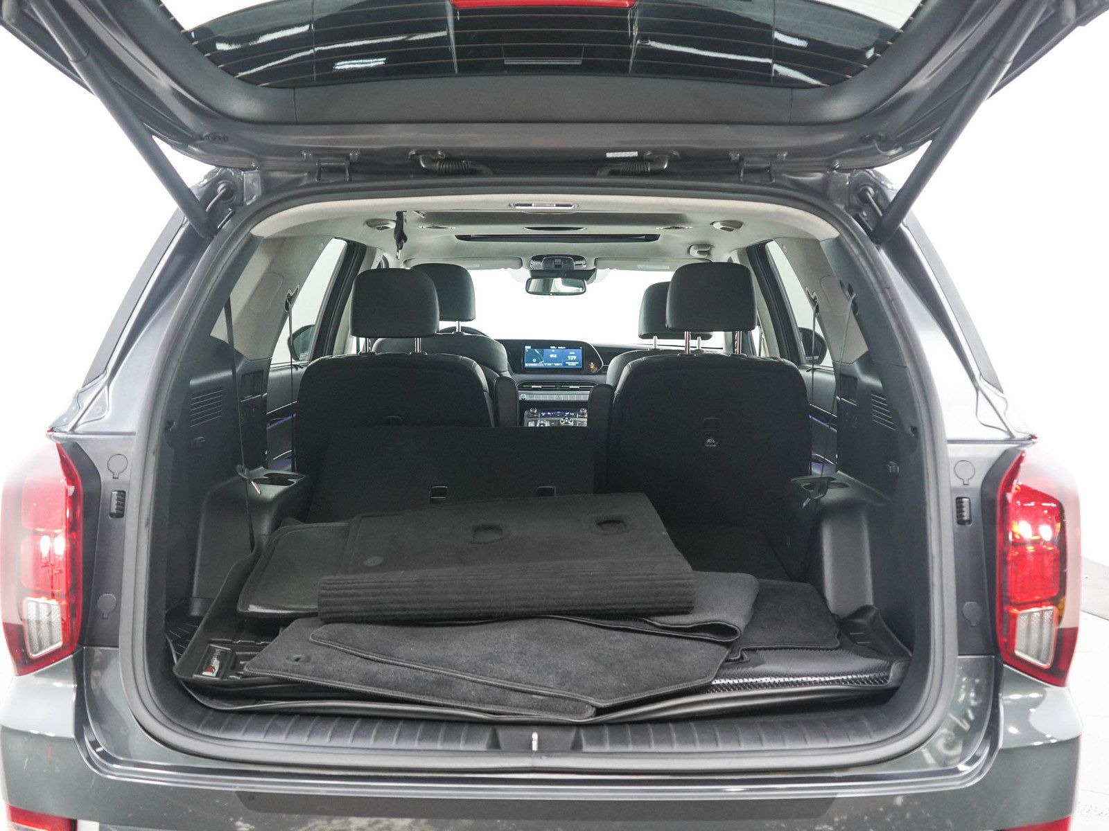 Used 2021 Hyundai Palisade Limited AWD/4WD image 16