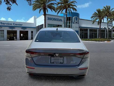 Used 2024 Honda Accord Touring image 7