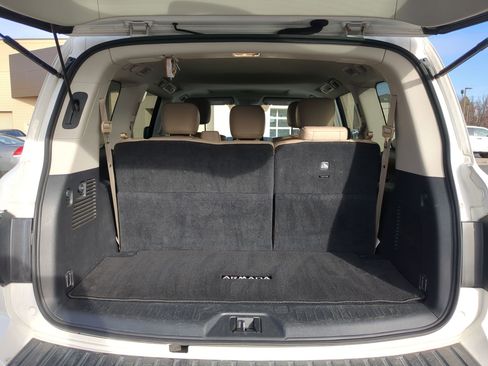 Used 2024 Nissan Armada SL image 33