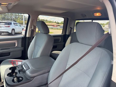 Used 2019 RAM 1500 Classic SLT RWD image 15