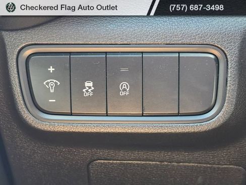 Used 2024 Kia Soul LX w/ Option Group 015 FWD image 9