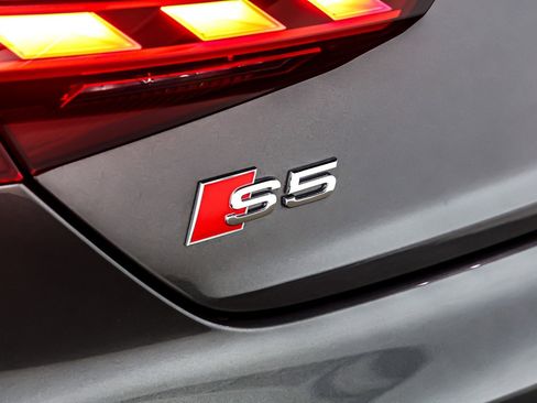 Used 2023 Audi S5 Premium w/ Convenience Package image 10