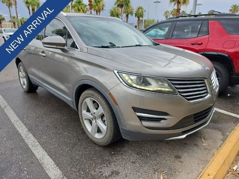 Used 2017 Lincoln MKC Premiere FWD image 13