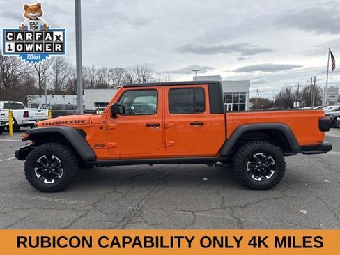 Used 2025 Jeep Gladiator Rubicon w/ Technology Group image 25