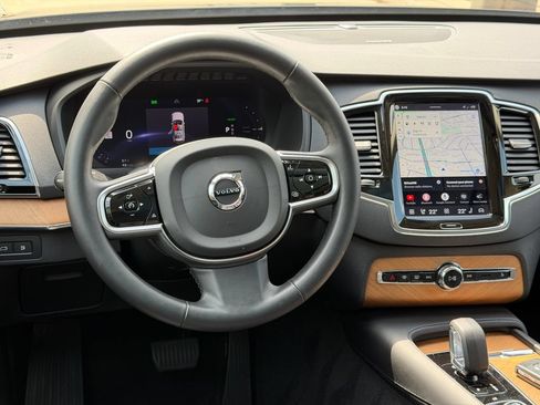 Certified 2024 Volvo XC90 T8 Plus w/ Protection Package AWD/4WD image 14
