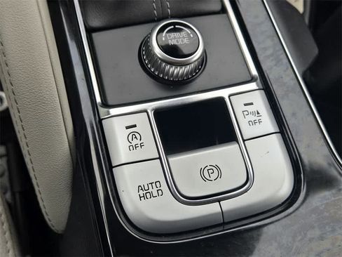 Used 2022 Kia Telluride EX w/ EX Premium Package image 17