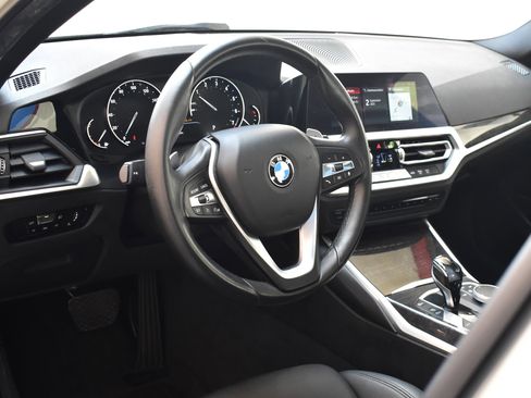 Used 2020 BMW 330i xDrive Sedan w/ Driving Assistance Package image 18
