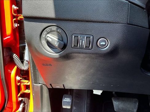 Used 2023 Dodge Charger SXT AWD/4WD image 15
