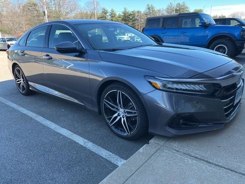 Used 2021 Honda Accord Touring image 1