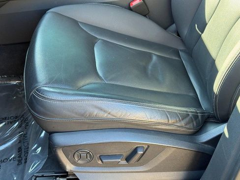 Used 2020 Audi Q8 Premium Plus w/ Premium Plus Package image 24