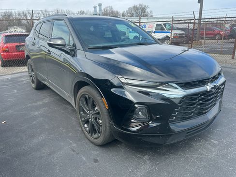 Used 2022 Chevrolet Blazer RS image 2