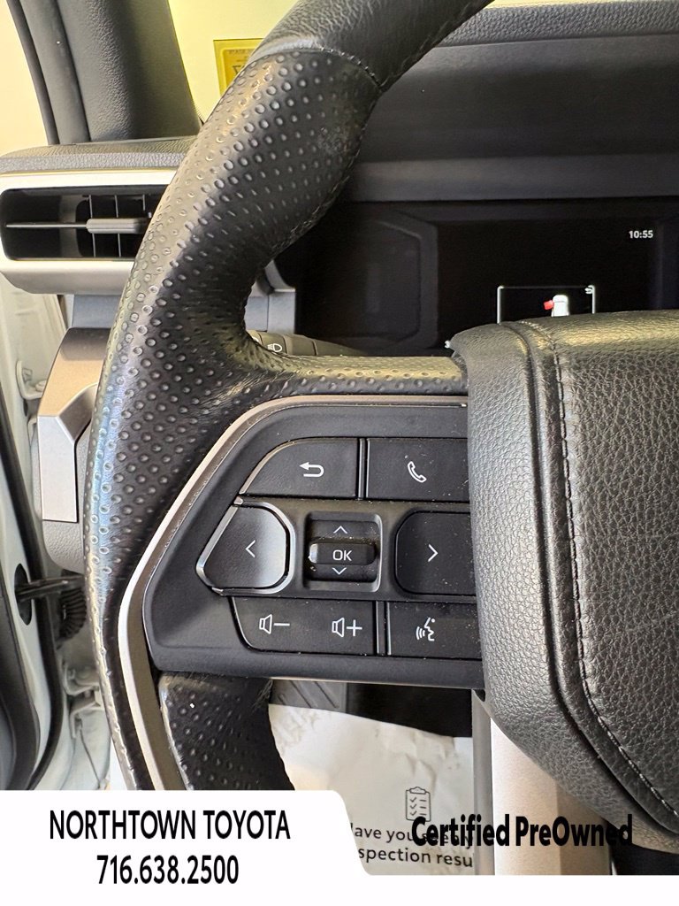 Used 2025 Toyota 4Runner SR5 AWD/4WD image 24