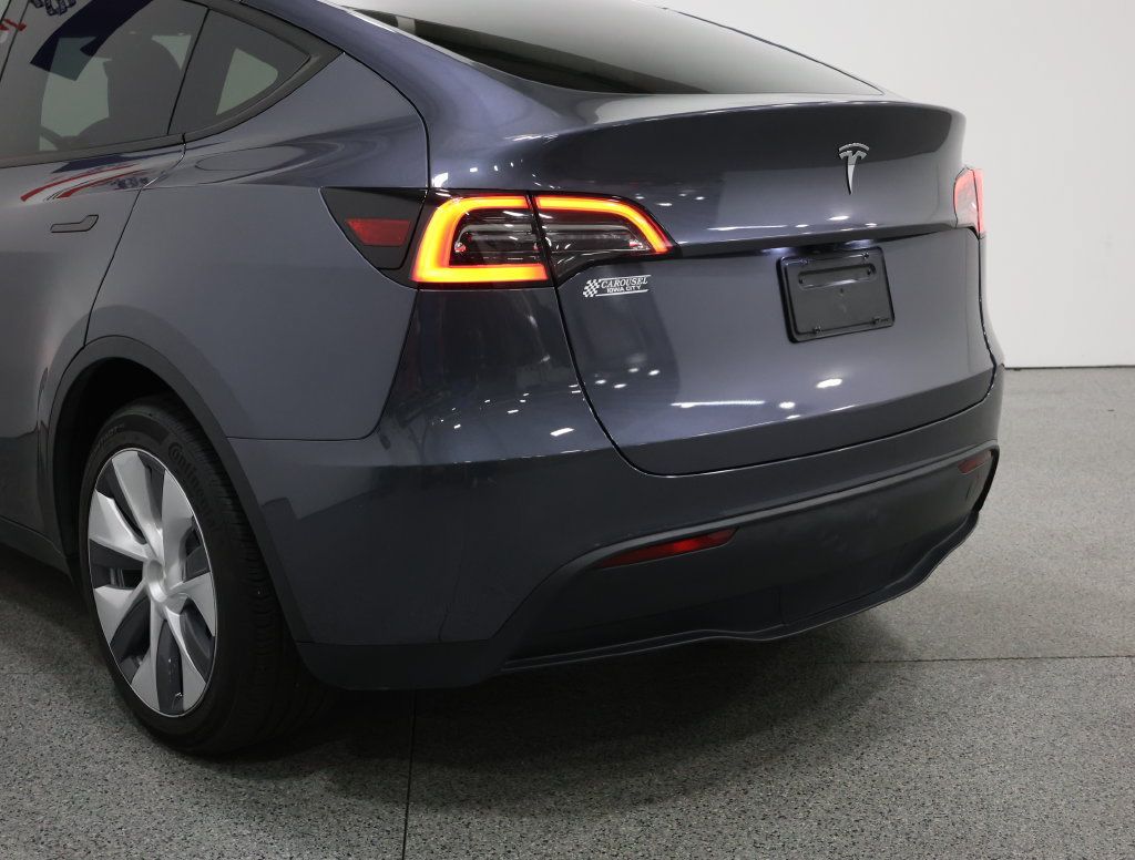Used 2023 Tesla Model Y 2WD image 10