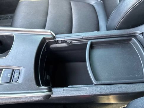 Used 2018 Honda Accord Sport image 15