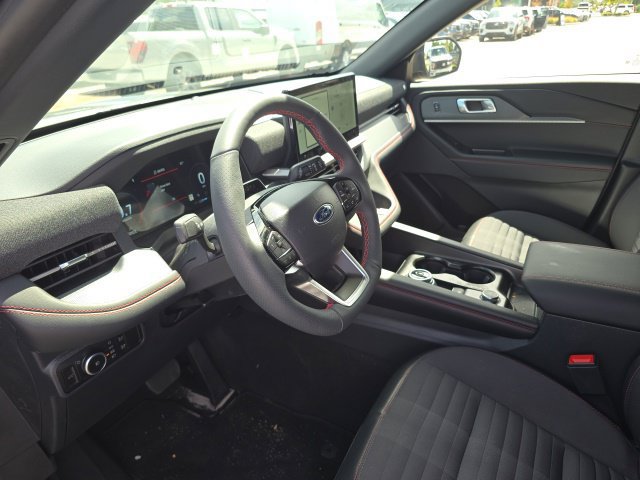 Used 2026 Ford Explorer ST-Line w/ Premium Package RWD image 11