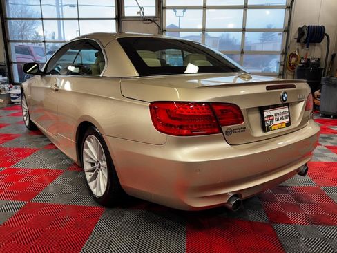 Used 2013 BMW 335i Convertible image 3
