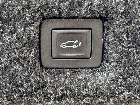 Used 2018 Cadillac CT6 Luxury image 8