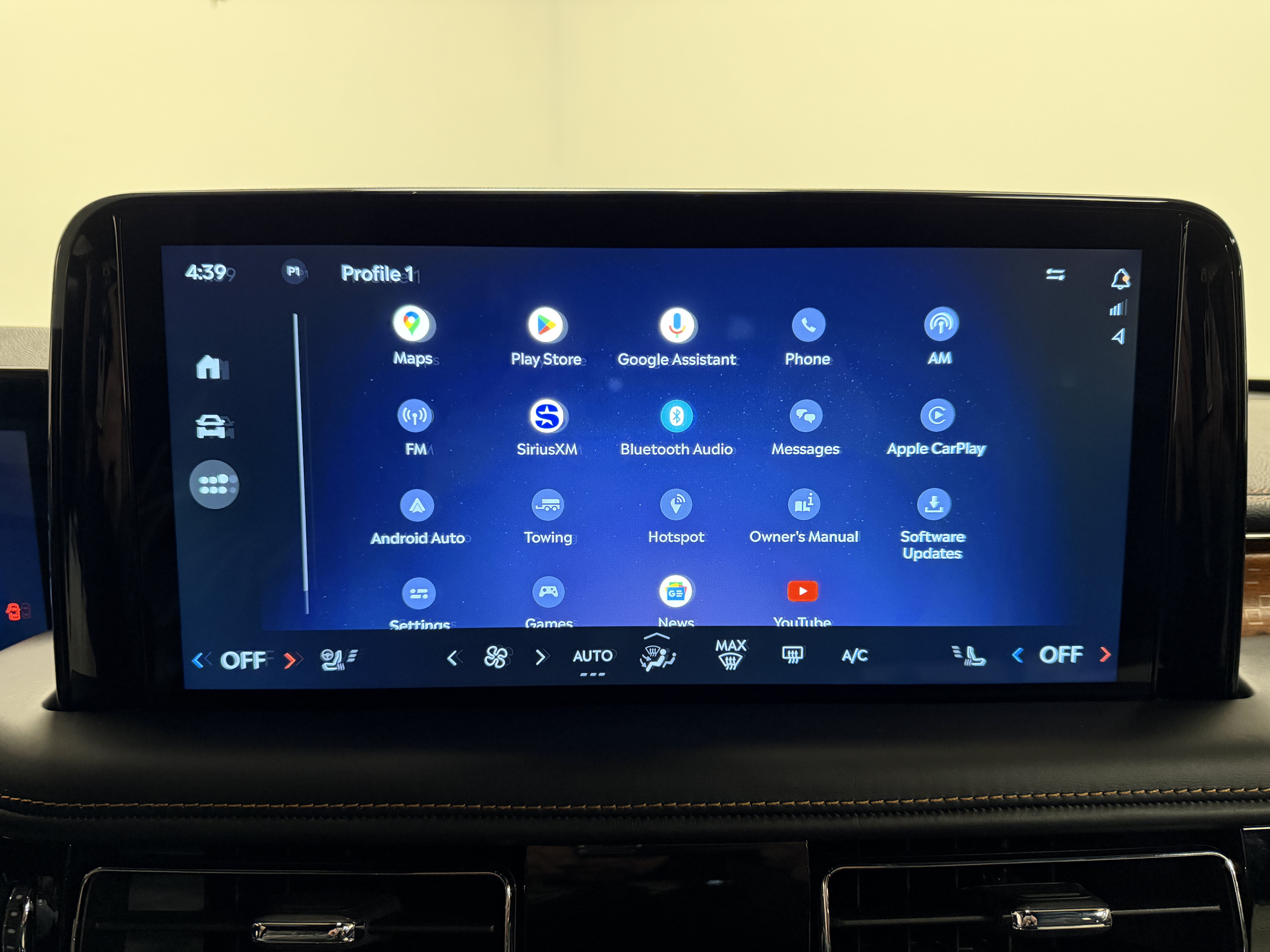 Used 2025 Lincoln Aviator Black Label w/ Black Label Special Edition AWD/4WD image 9
