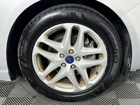 Used 2016 Ford Fusion SE image 30