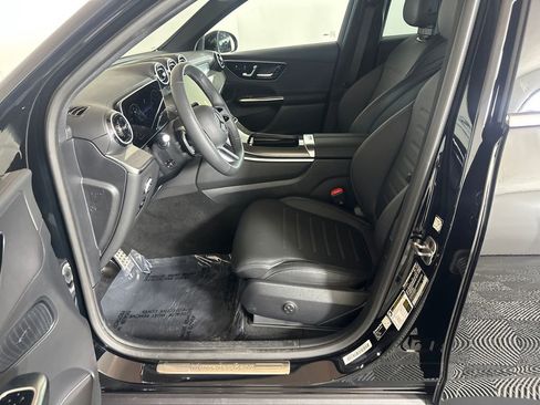 Certified 2026 Mercedes-Benz GLC 300 image 9