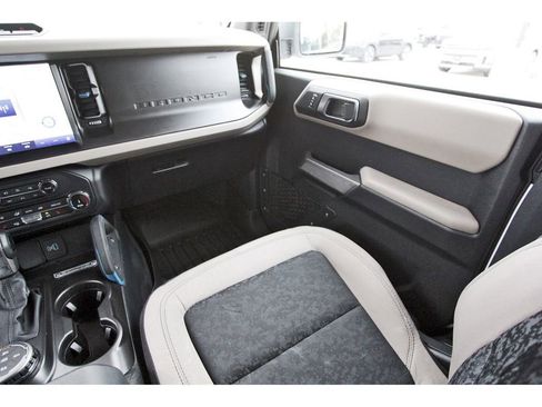 Certified 2022 Ford Bronco Wildtrak image 13