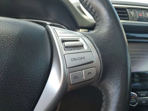 Used 2016 Nissan Rogue SL w/ SL Premium Package AWD/4WD image 14
