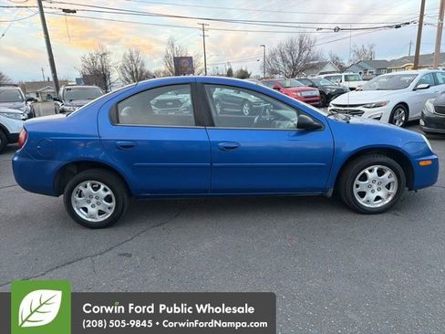 Used 2005 Dodge Neon SXT image 4