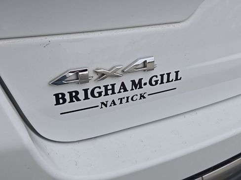 Used 2023 Jeep Grand Cherokee Limited image 8