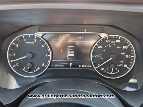 Used 2023 Nissan Rogue SL w/ SL Premium Package image 14