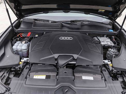 Used 2023 Audi Q8 Premium Plus w/ Premium Plus Package AWD/4WD image 39