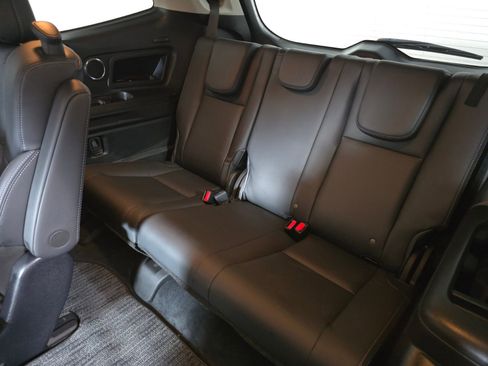 Used 2024 Subaru Ascent Touring image 17